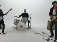 dopo il Glastonbury Festival, Max Aloisi pubblica il nuovo album con la Vina Records
